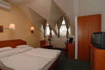 3* Wellness Hotel Flora Double room in Eger - Hunguest Hotel Flora*** Eger - thermal hotel with wellness services in Eger