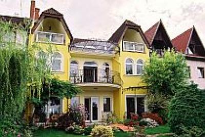 Panorama Hotel Eger - familiar accommodation near the castle of Eger - Panorama Hotel Eger - romantic and cheap accommodation in Eger